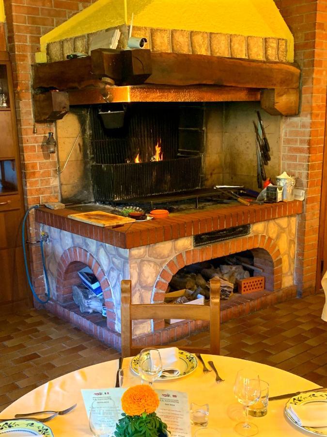 La Favorita Apricale B&B & Ristorante ภายนอก รูปภาพ