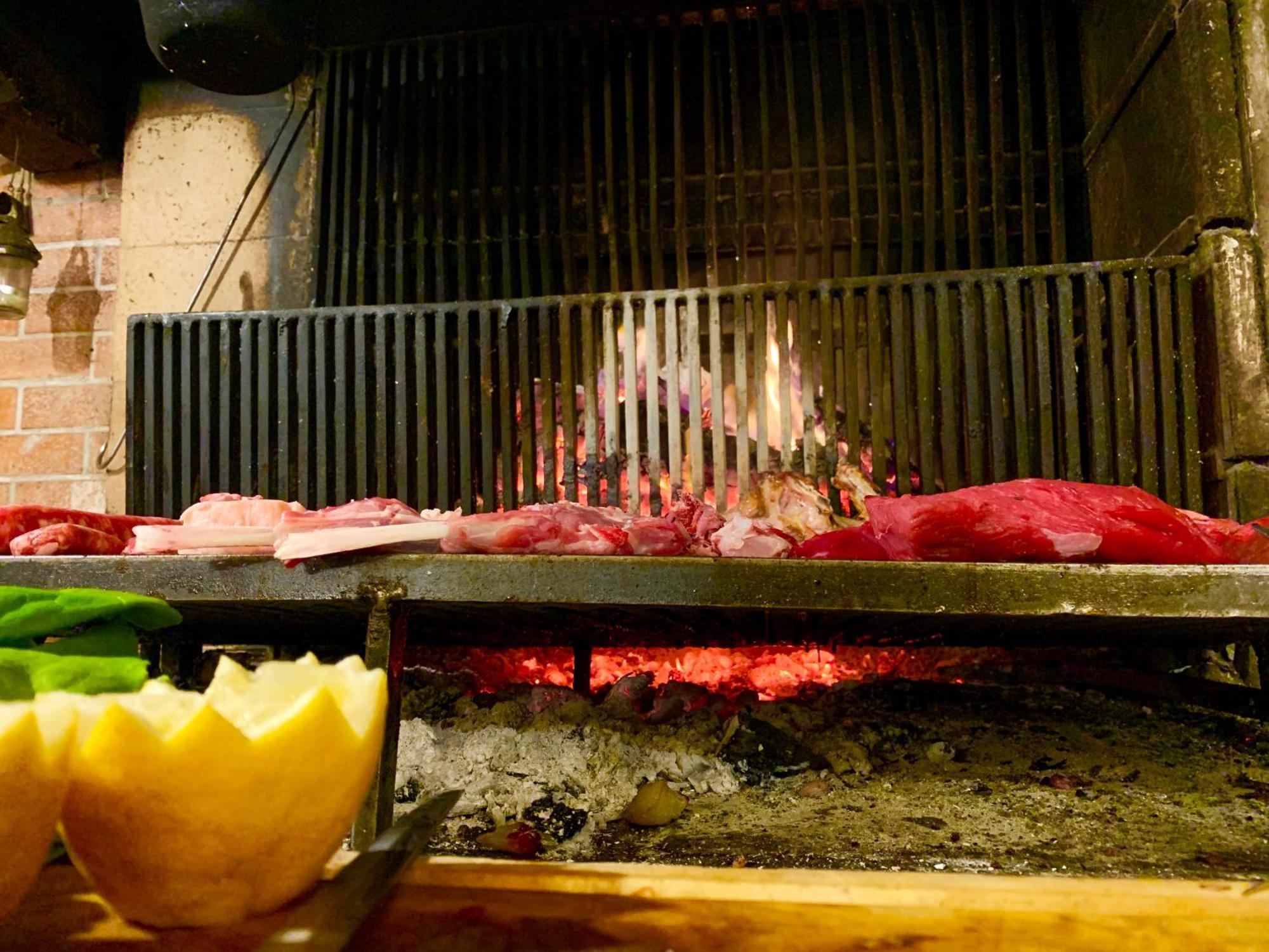 La Favorita Apricale B&B & Ristorante ภายนอก รูปภาพ