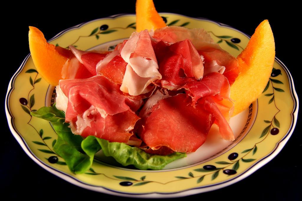 La Favorita Apricale B&B & Ristorante ภายนอก รูปภาพ