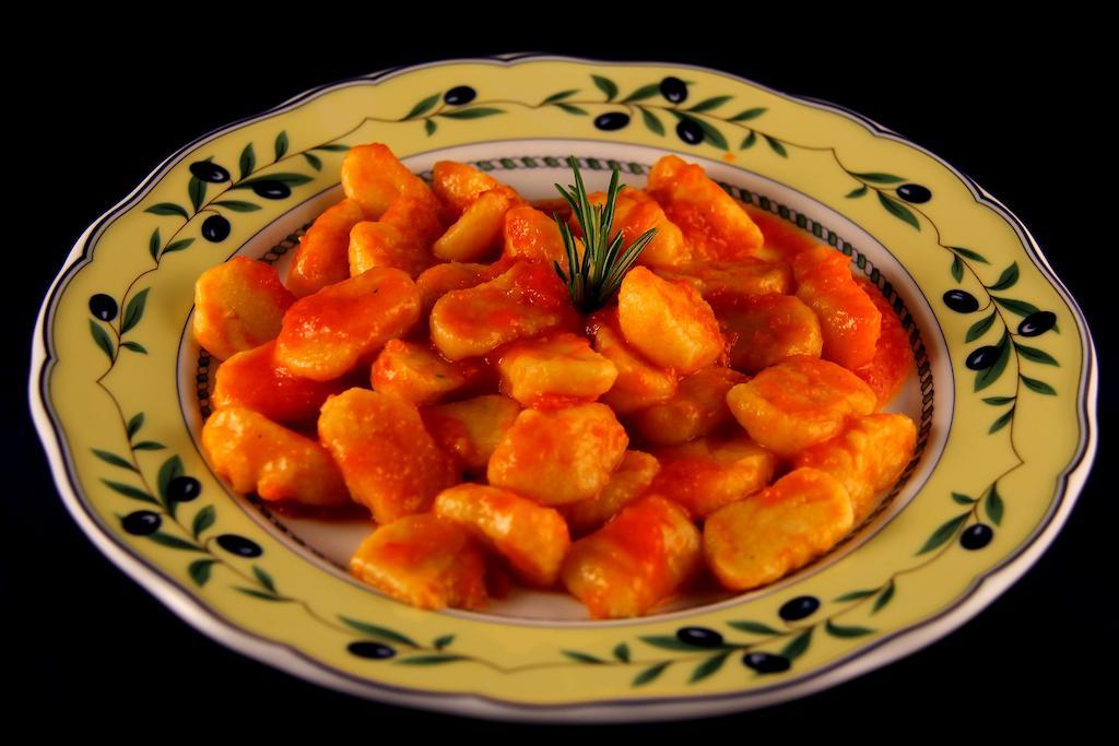 La Favorita Apricale B&B & Ristorante ภายนอก รูปภาพ